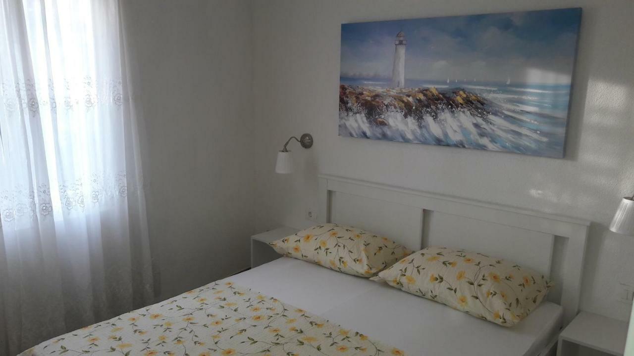 Apartments Villa Antony Drvenik (Split-Dalmatia) Exterior foto